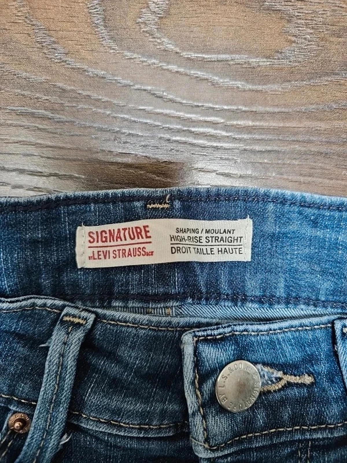 Levi's Womens Blue Jeans Shaping High Rise Straight 4 W27/30L 8-10 Denim Trouser