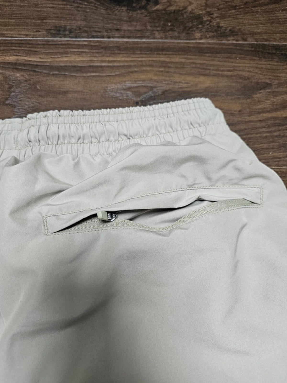 New Balance Pale Green Track Suit Bottoms/Run Pant trackies - M/Medium/32/28