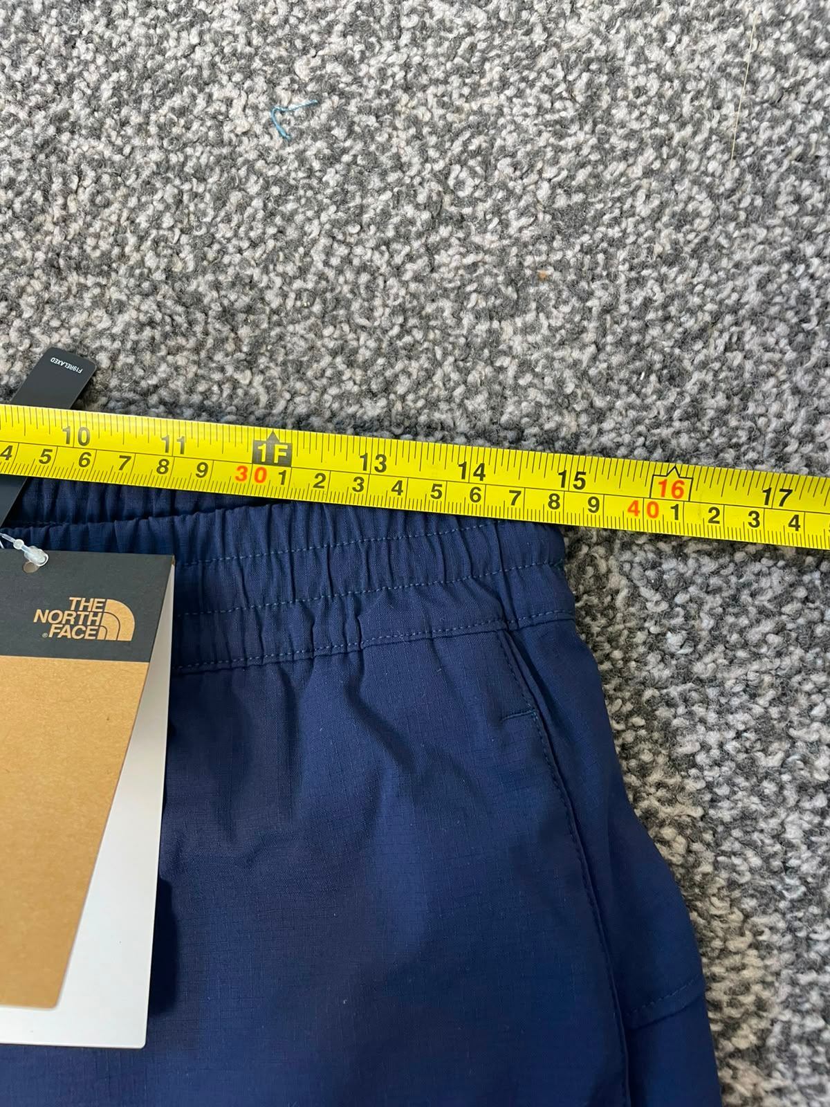 The North Face Men's Navy Casual/Activewear/Hiking Shorts S/Small 30-31 - Navy