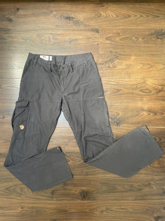 Fjall Raven Women's Karla Cargo Style Hiking/Walking Trousers/Pants 30-31/UK 12