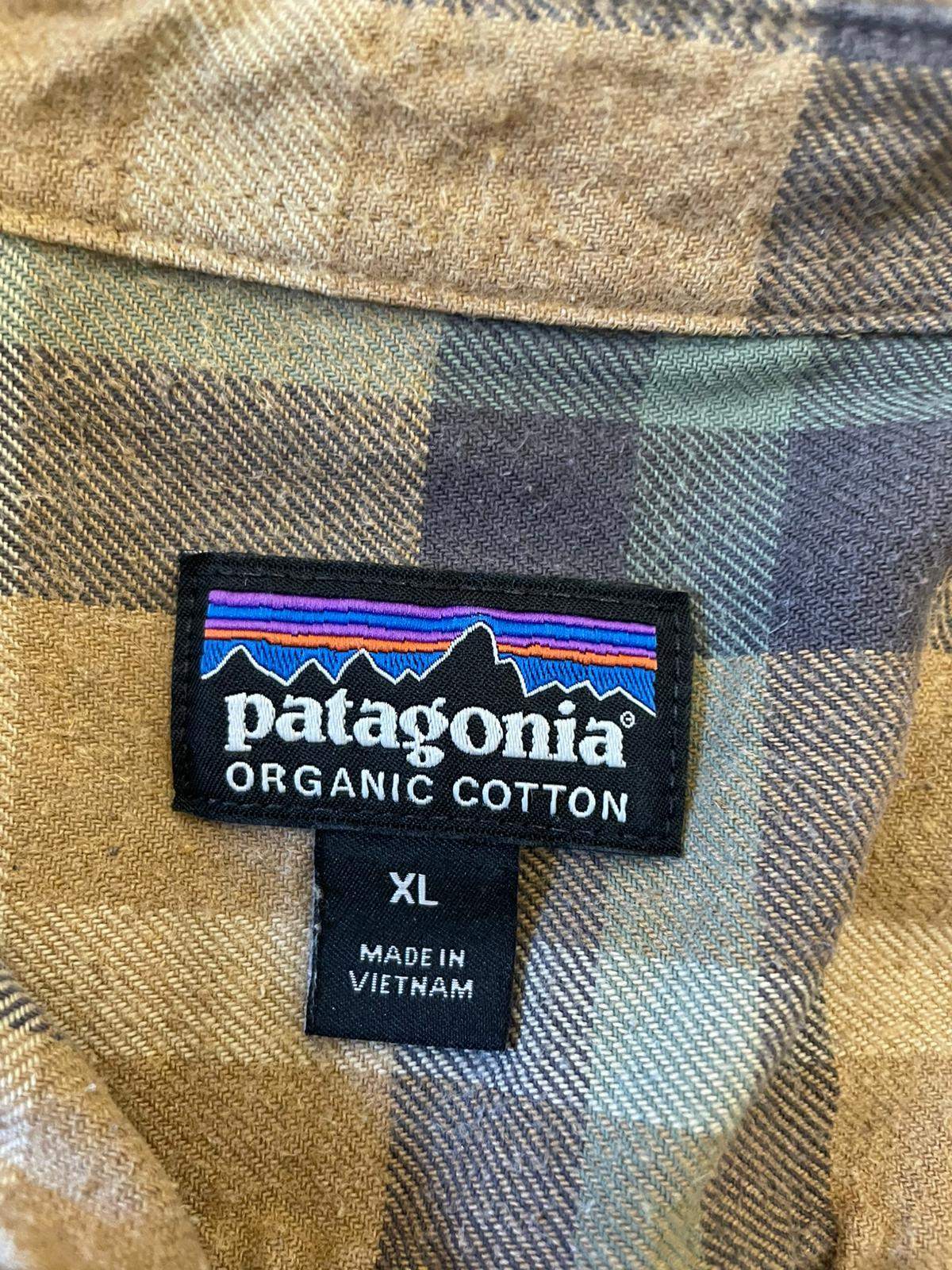 Patagonia Men's Organic Cotton Long Sleeve Check Pocket Shirt - XL/Extra Large
