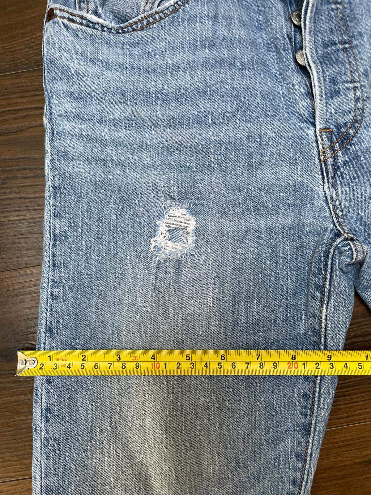 Levi's Men's 501 Straight Leg Ripped Blue Denim Jeans - W26/L27