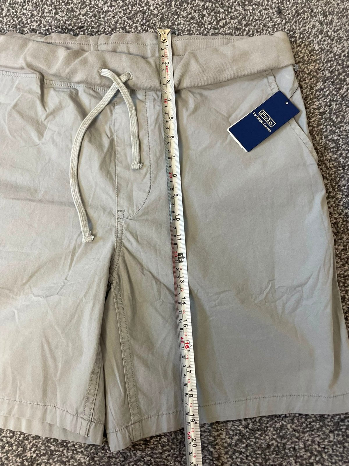 Polo Ralph Lauren Men's Relaxed Fit Chino Style Short - L/Large - W36 - Grey