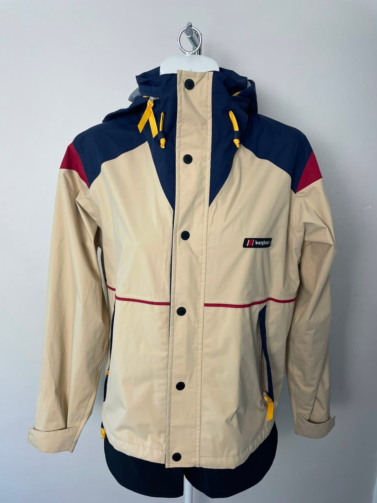 Berghaus Women's Mayeurvate Full Zip Hooded Waterproof Rain Jacket/Coat - M/Med