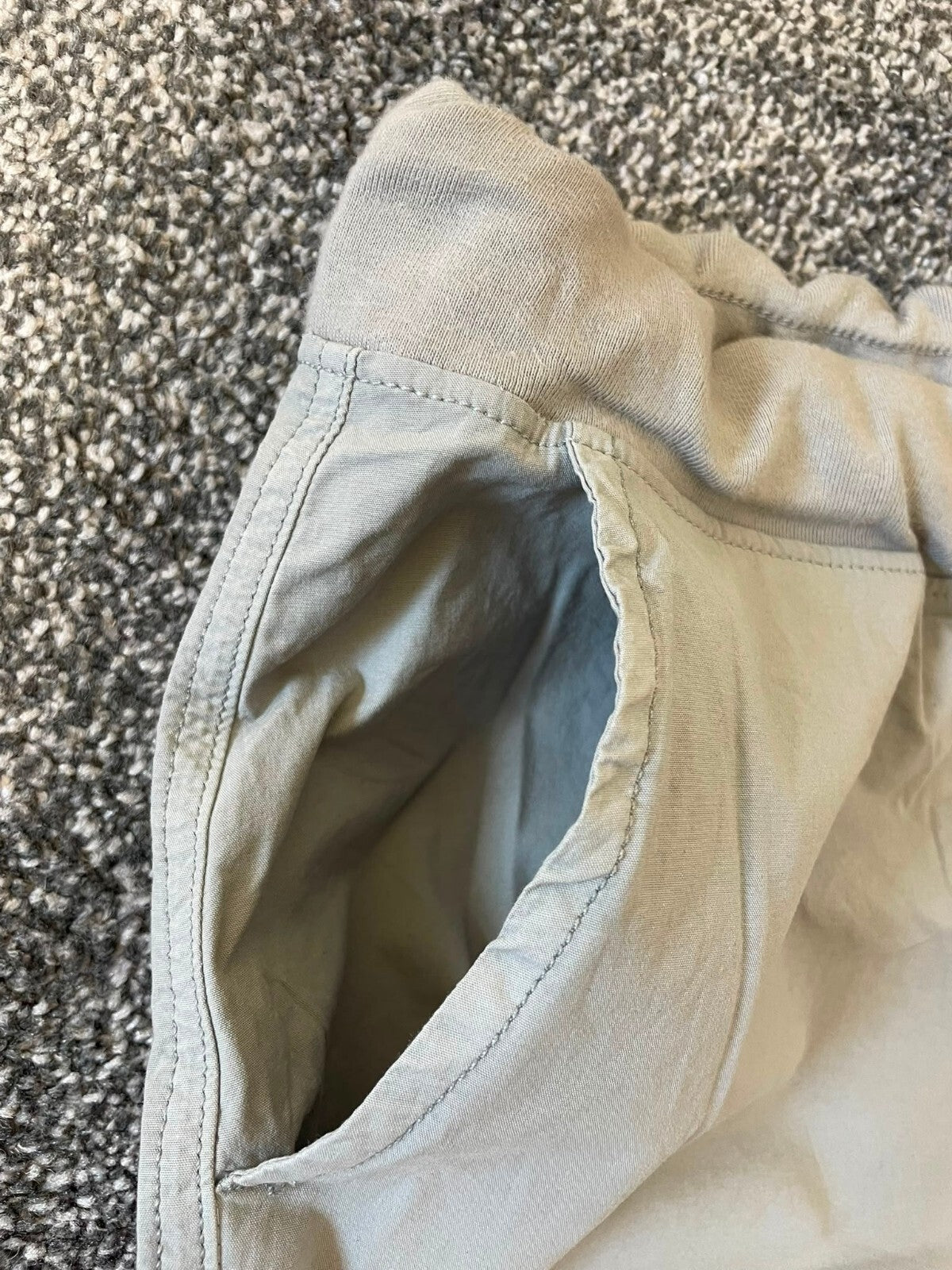 Polo Ralph Lauren Men's Relaxed Fit Chino Style Short - L/Large - W36 - Grey
