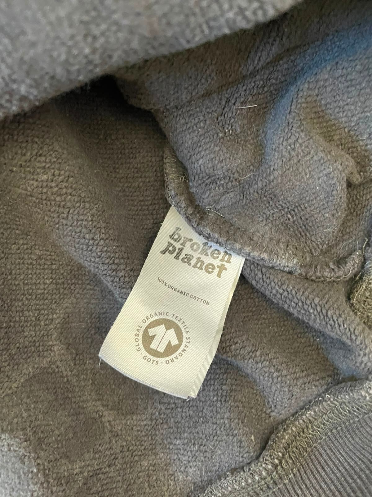 Broken Planet Women's 'Out Of The Shadows' Pullover Hoodie - M/Medium - Grey