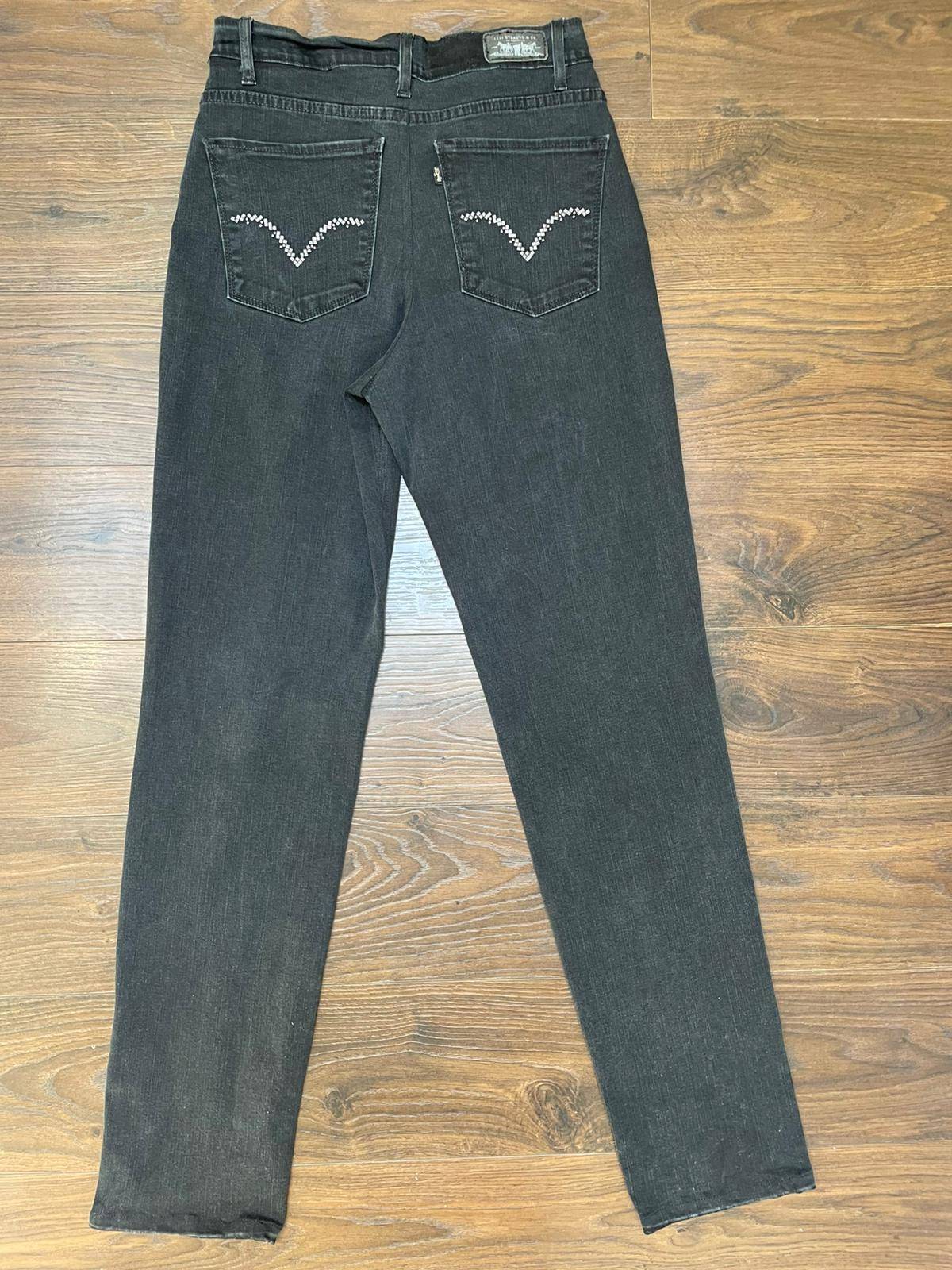 Levi's Women's Taper Straight Leg Black Denim Jeans - 18M - W26/L31 - UK 8-10