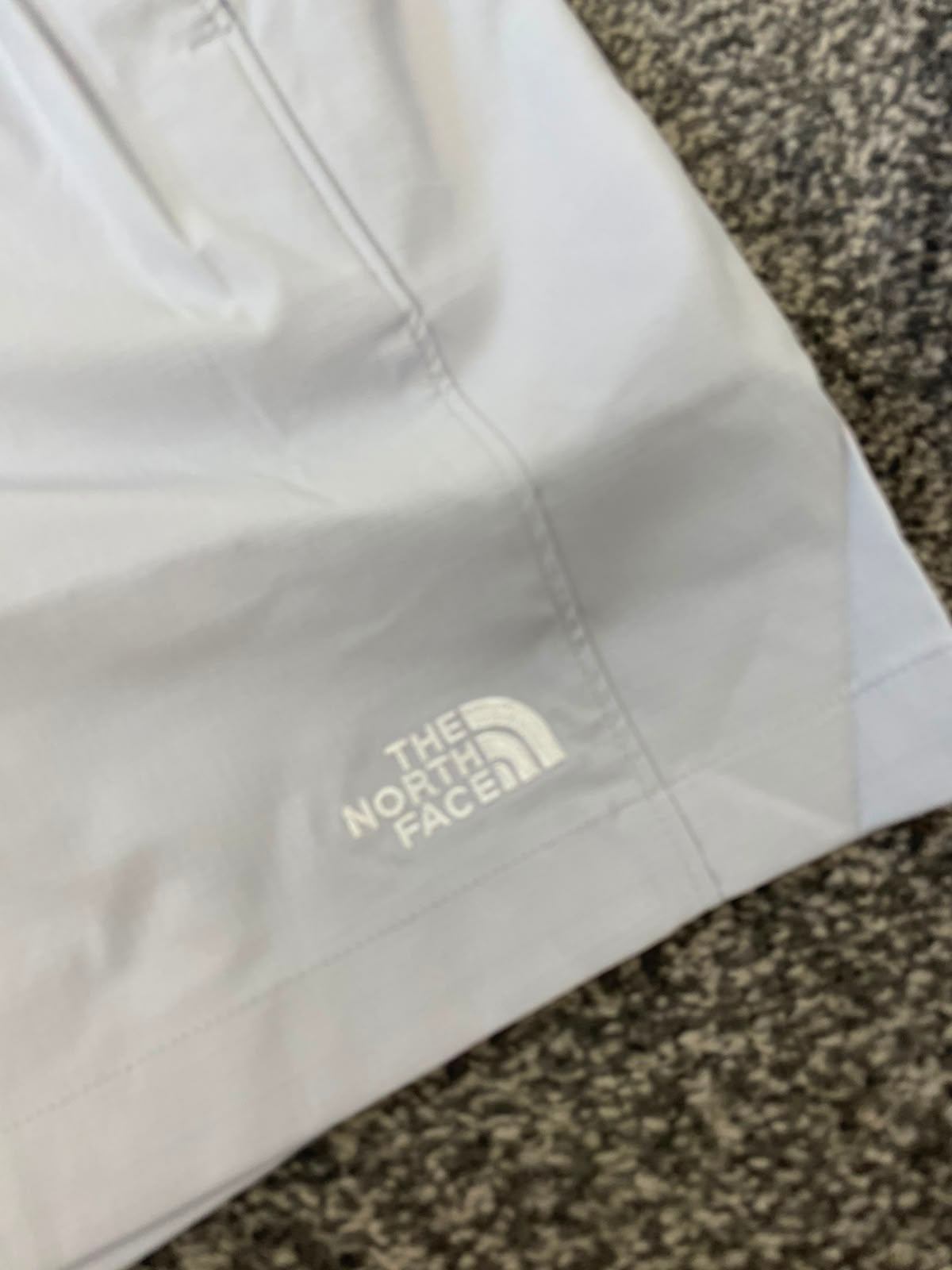 The North Face Men's Water Resistant Walking/Hiking/Travel  Shorts M/32-34 Grey