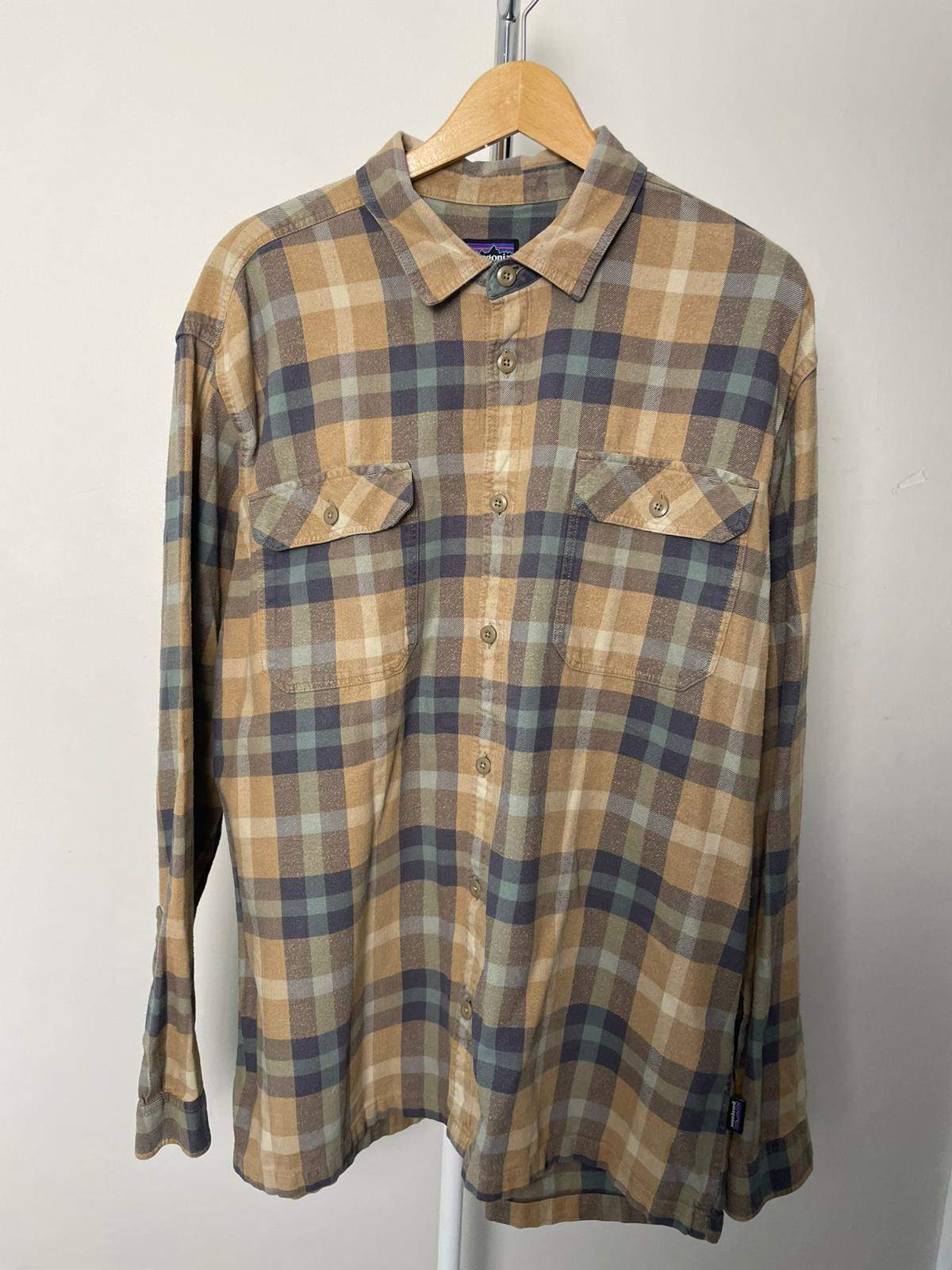 Patagonia Men's Organic Cotton Long Sleeve Check Pocket Shirt - XL/Extra Large