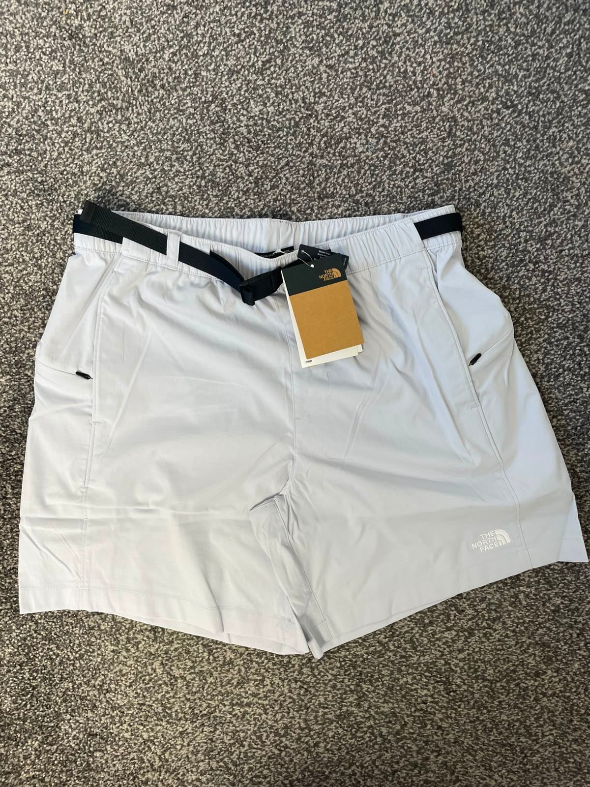 The North Face Men's Water Resistant Walking/Hiking/Travel  Shorts M/32-34 Grey