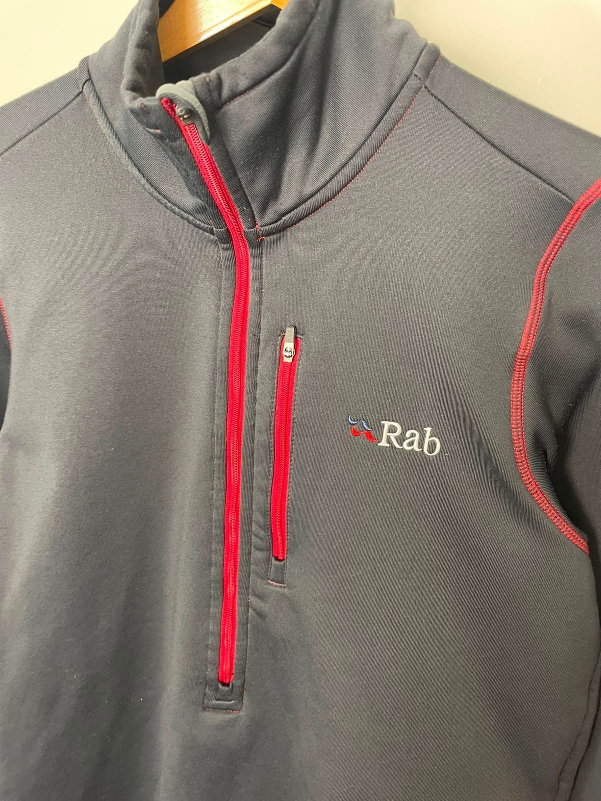 Rab Men's 1/2 Zip Pullover Jumper/Sweatshirt - M/Medium - Grey/Red