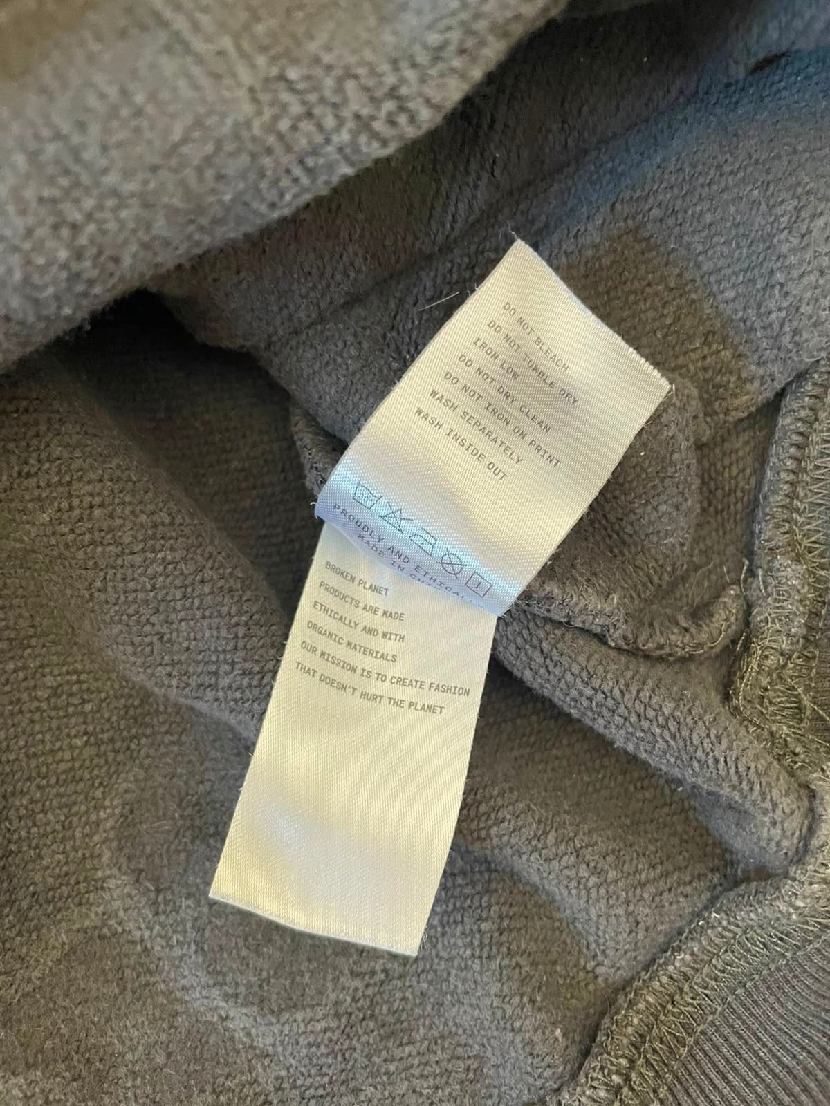 Broken Planet Women's 'Out Of The Shadows' Pullover Hoodie - M/Medium - Grey