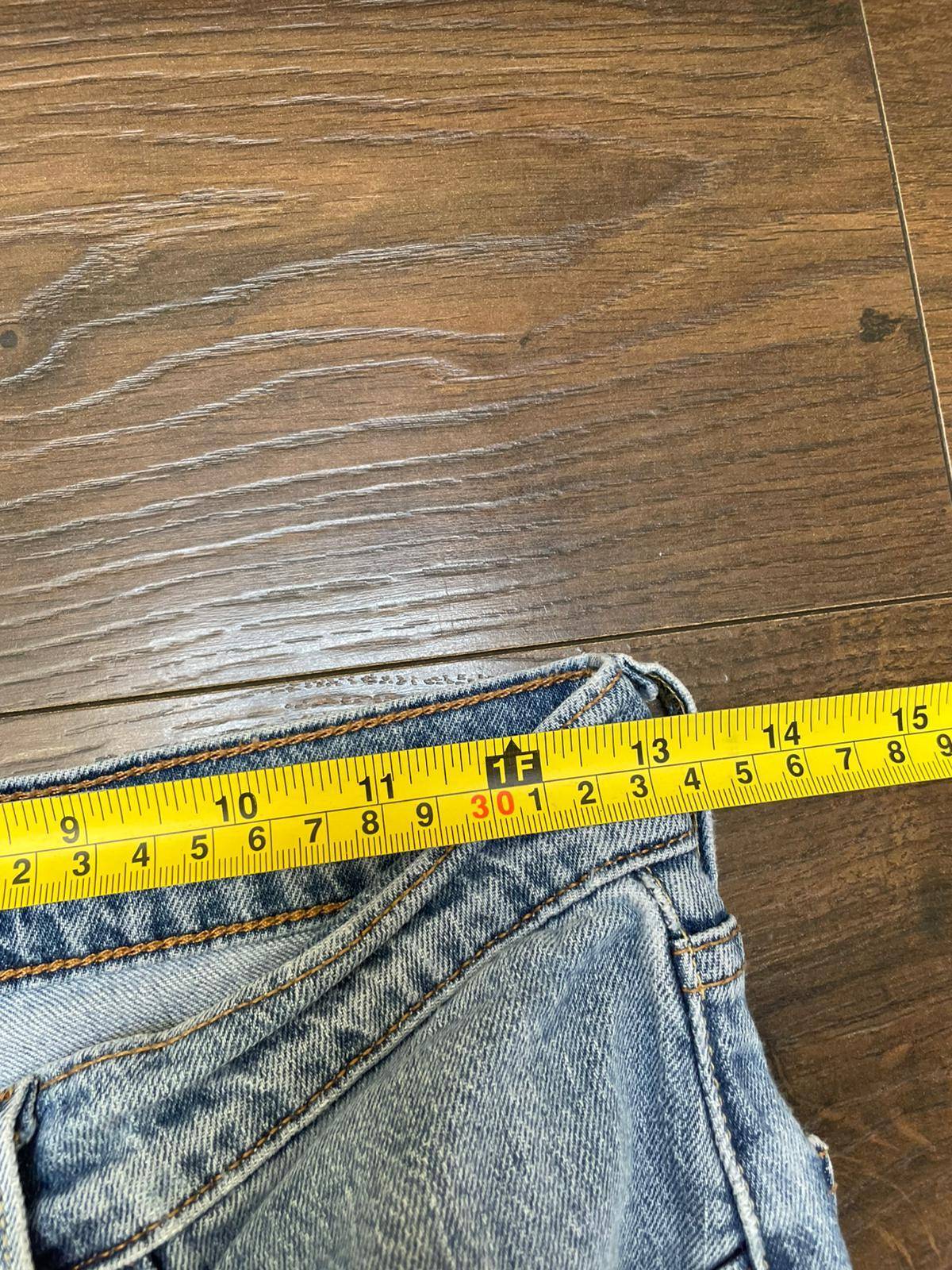Levi's Men's 501 Straight Leg Ripped Blue Denim Jeans - W26/L27