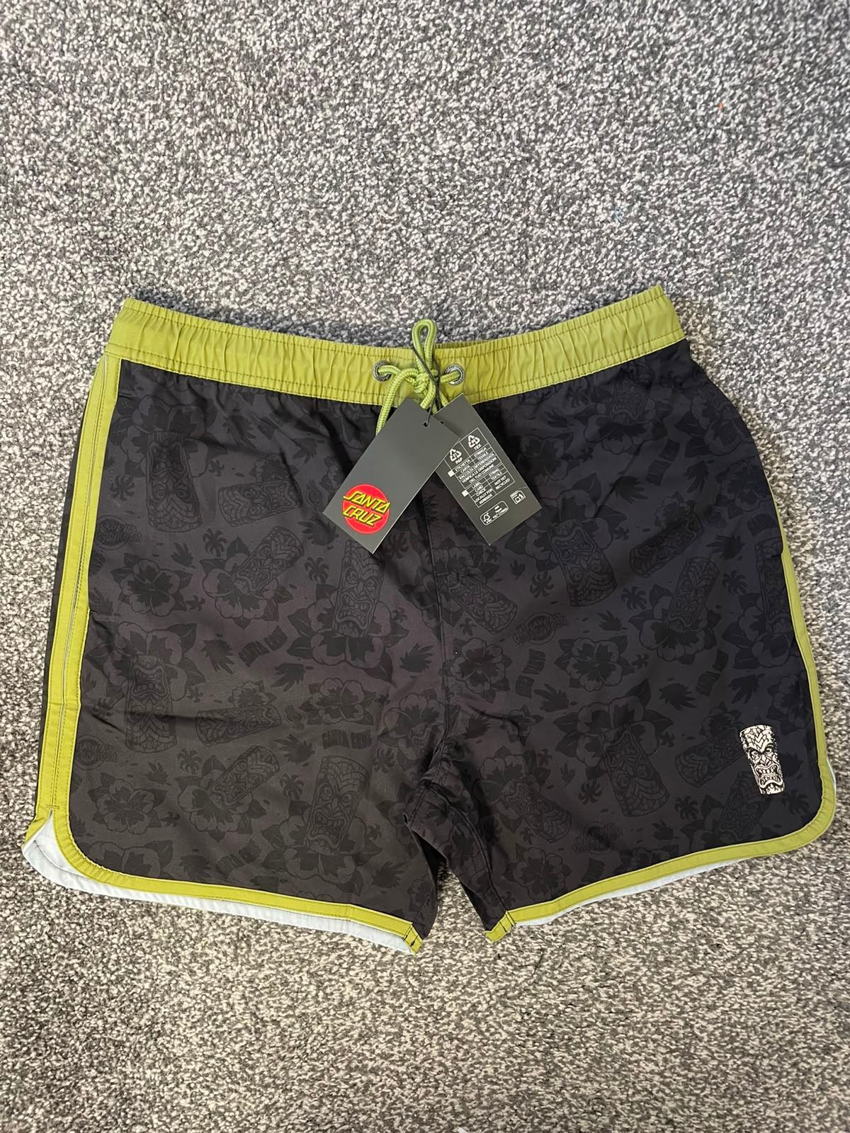 Santa Cruz Tiki Voodoo Pattern Print Style Swim Shorts - S/Small 30 Black/Green