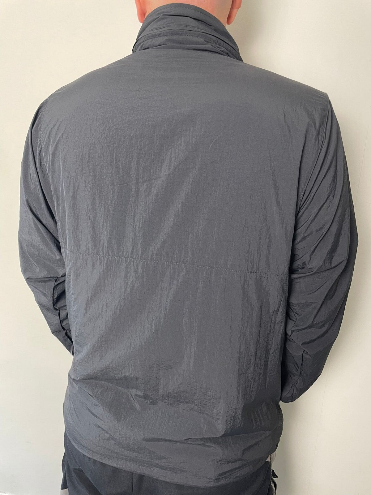 Berghaus Men's 1/2 Zip Pullover Packable Hooded Windbreaker Jacket - M/Medium