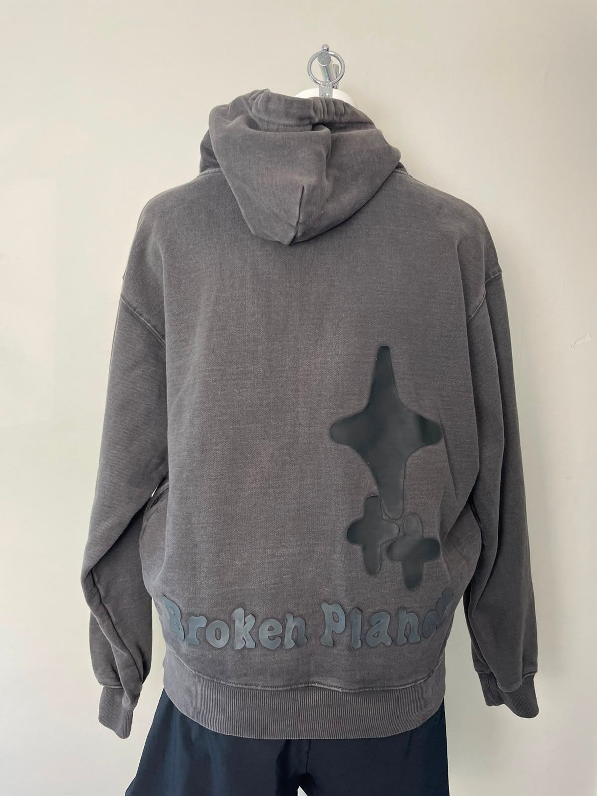 Broken Planet Women's 'Out Of The Shadows' Pullover Hoodie - M/Medium - Grey