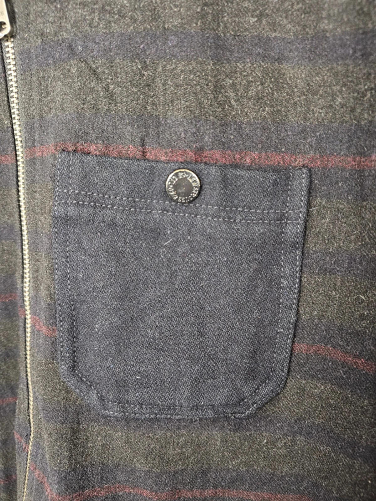 Levis Mens Heavy Weight Wool Blend Full Zip Bomber Jacket - M/Medium.