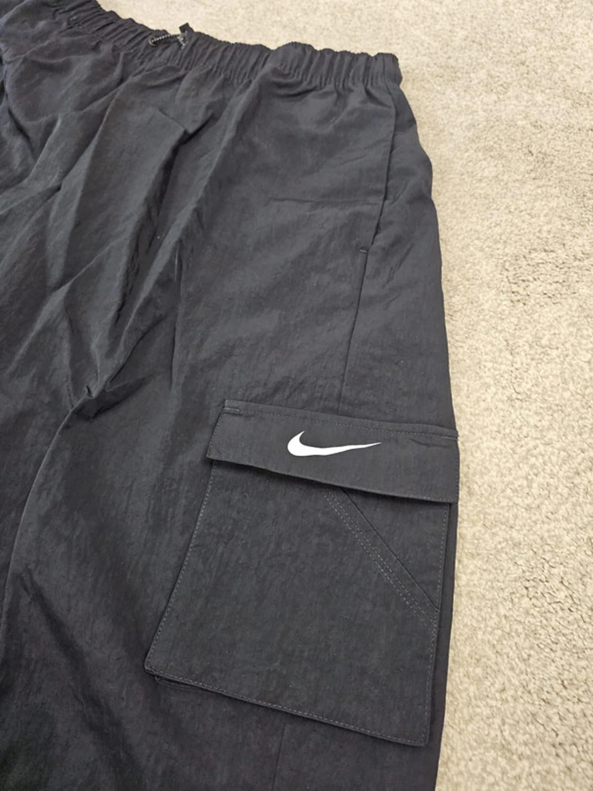 Nike Womens Black High-Rise Woven Cargo Pants/Trousers - M/Medium / 12-14