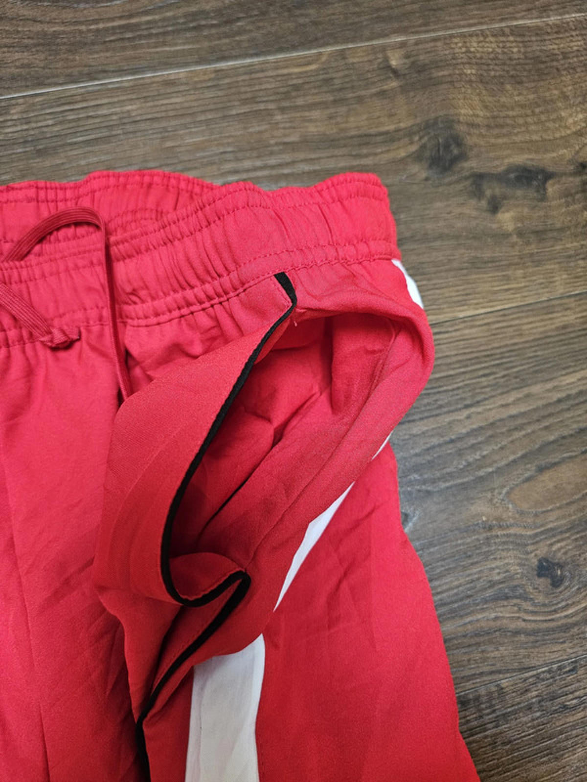 Nike Silver Tag Y2K Womens Activewear/Casual/ Red Shorts - M/Medium (8-10) Gym