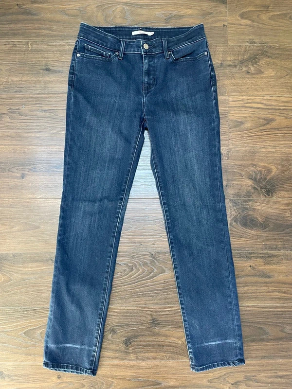 Levi’s Women’s 712 Slim Fit Blue Denim Jeans - W29/L30