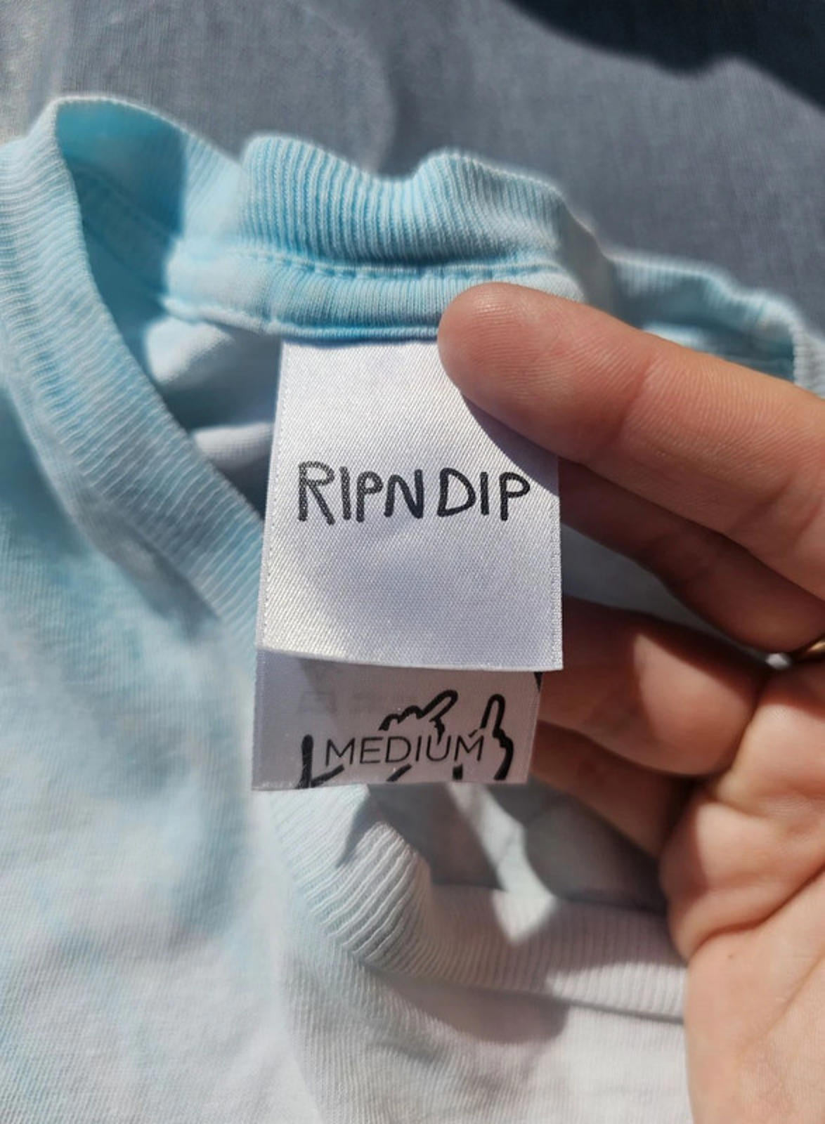 Ripndip Unisex Short Sleeve 'Lying Cat' Big Print Short Sleeve T-Shirt - M