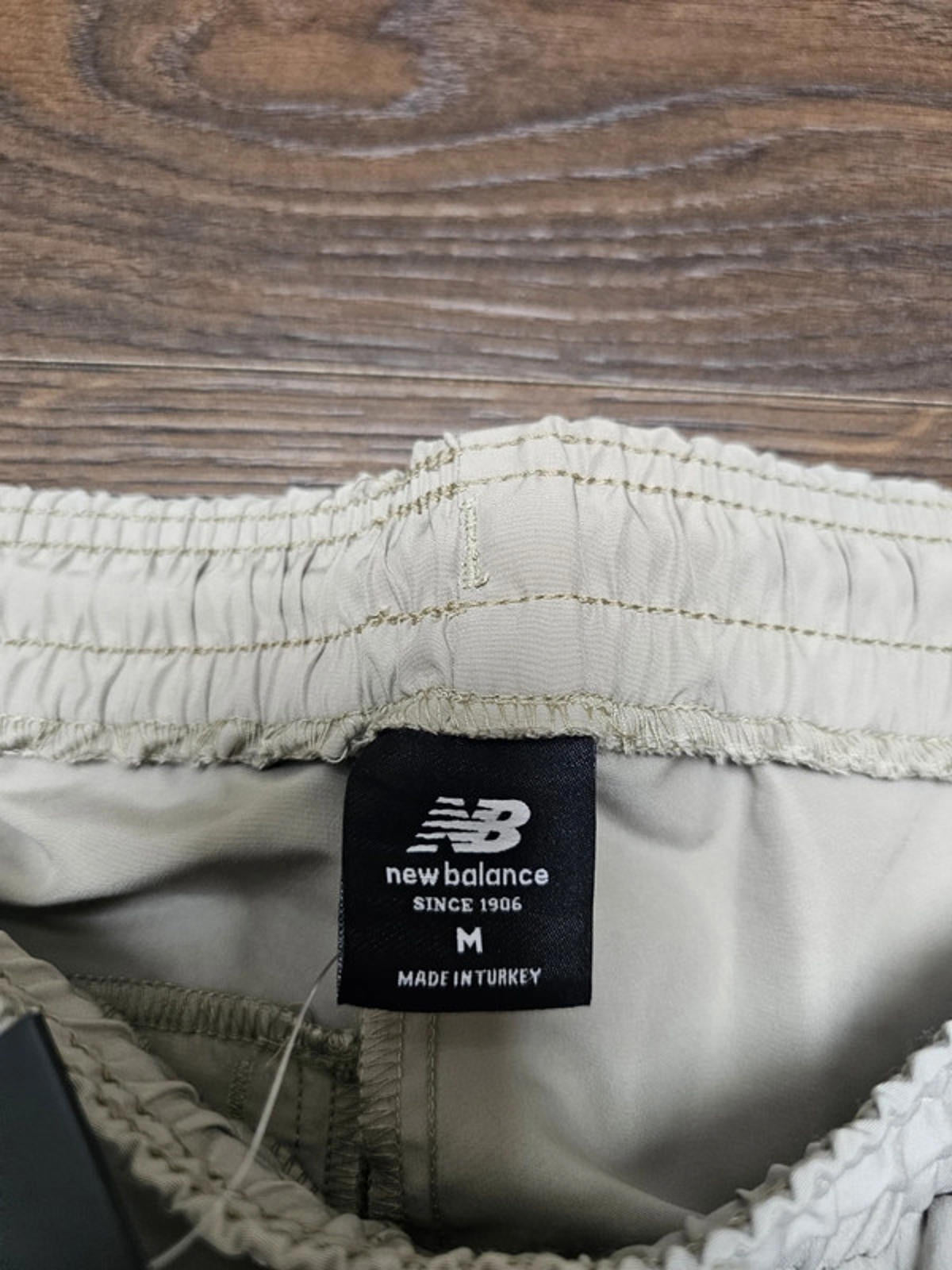 New Balance Pale Green Track Suit Bottoms/Run Pant trackies - M/Medium/32/28
