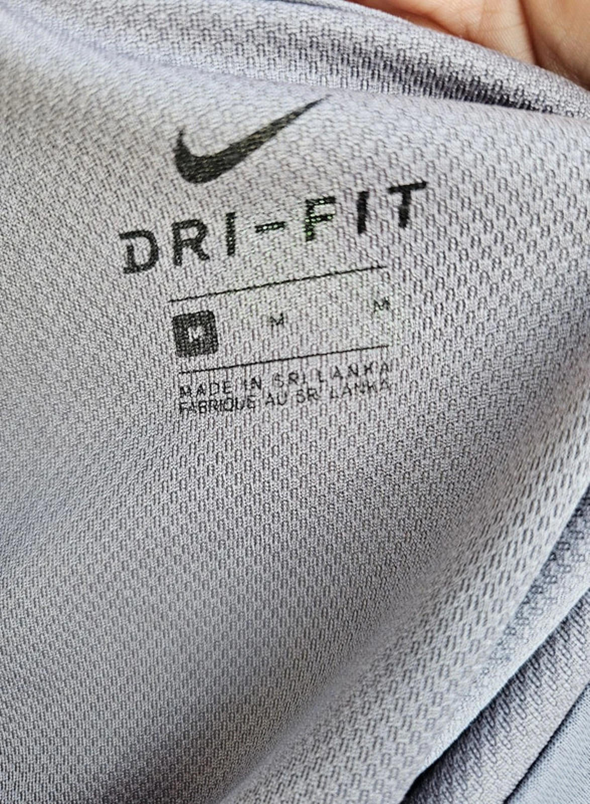 Mens Nike Active Wear Dri-Fit Short Sleeve T-Shirt - M/Medium**