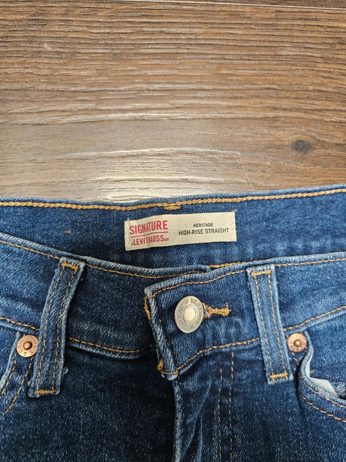 Levi's Womens Blue Jeans Heritage High Rise Straight W32/26L Denim Trousers