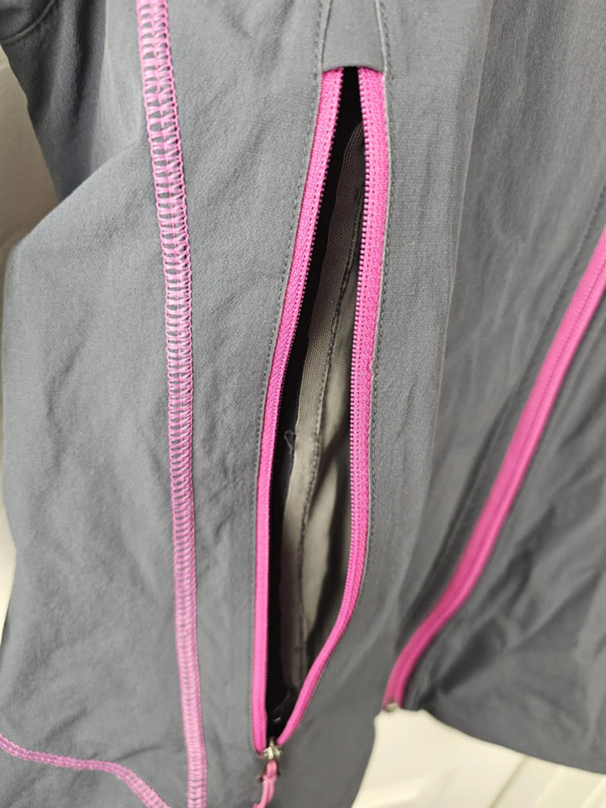 Rab Womens Full Zip Hooded Grey Soft Shell Activewear/Hiking Jacket - UK 12