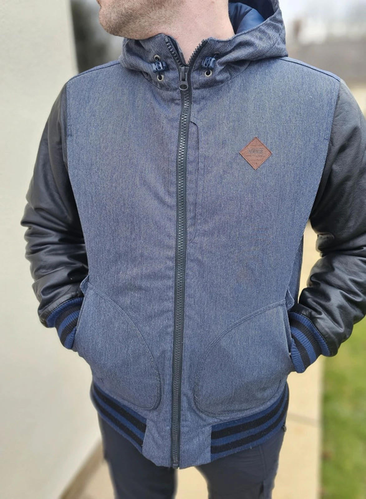 Awesome VANS Blue/Black Full Zip Hooded Coat/Jacket - M/Medium