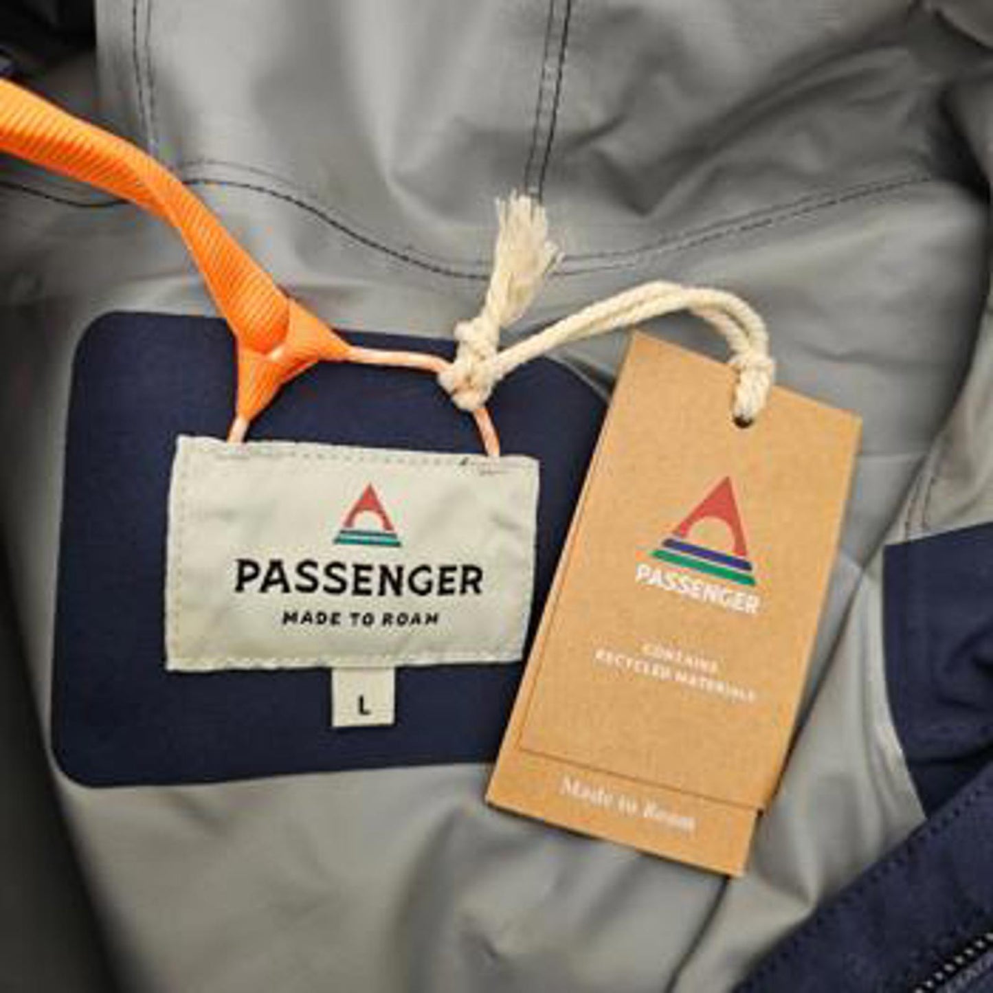 Passenger Womens Full Zip Hooded Technical Waterproof Rain Jacket/Coat - L/Large