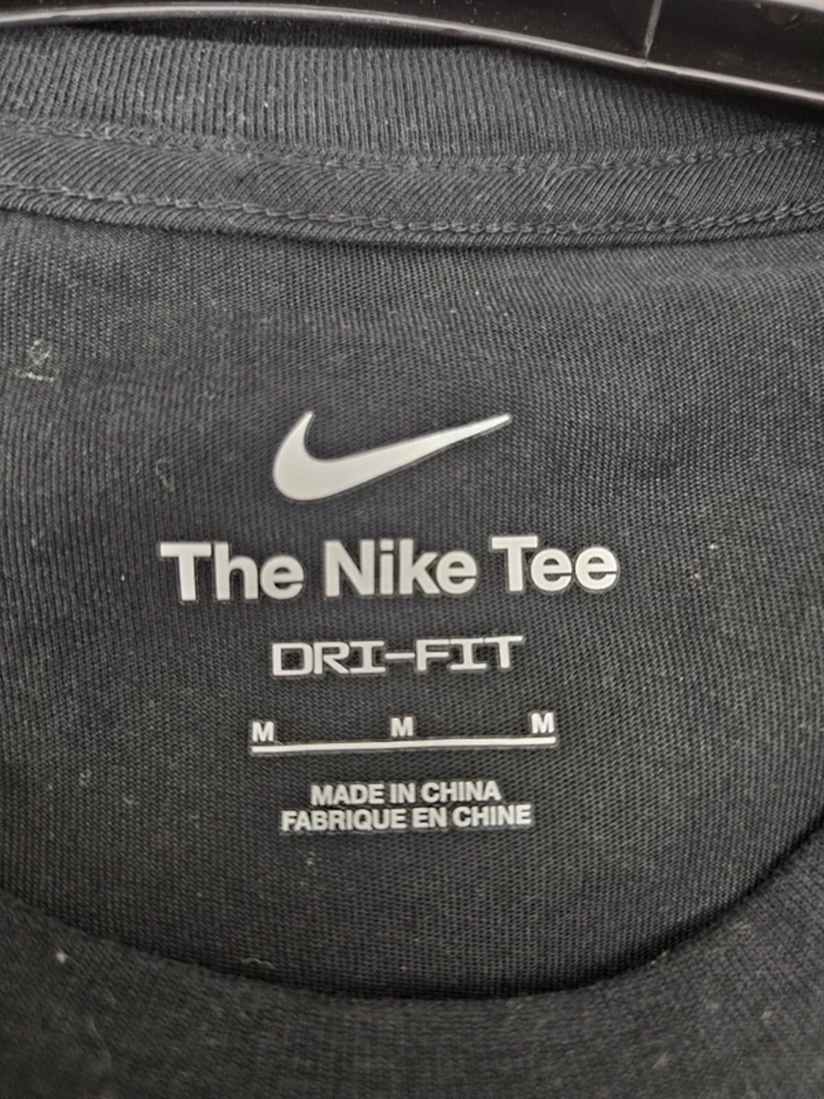 Nike Men's Dri-Fit Short Sleeve World Sports Research Print Top/T-Shirt - M/Medium