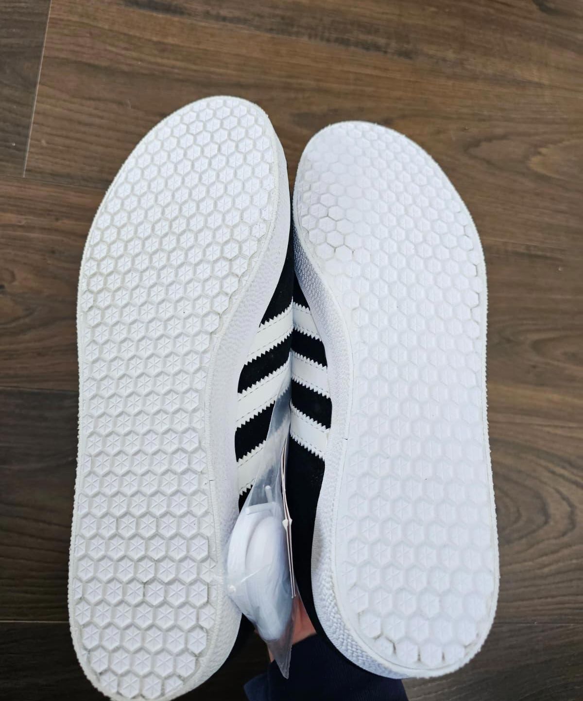 Adidas Original OG Gazelle Mens Trainers/Sneakers - UK 8.5 - BNWT - Black/White