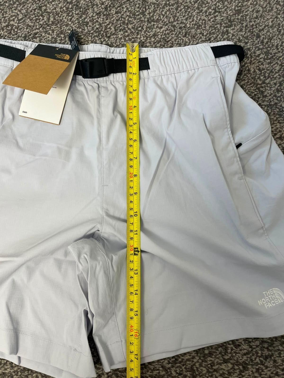 The North Face Men's Water Resistant Walking/Hiking/Travel  Shorts M/32-34 Grey