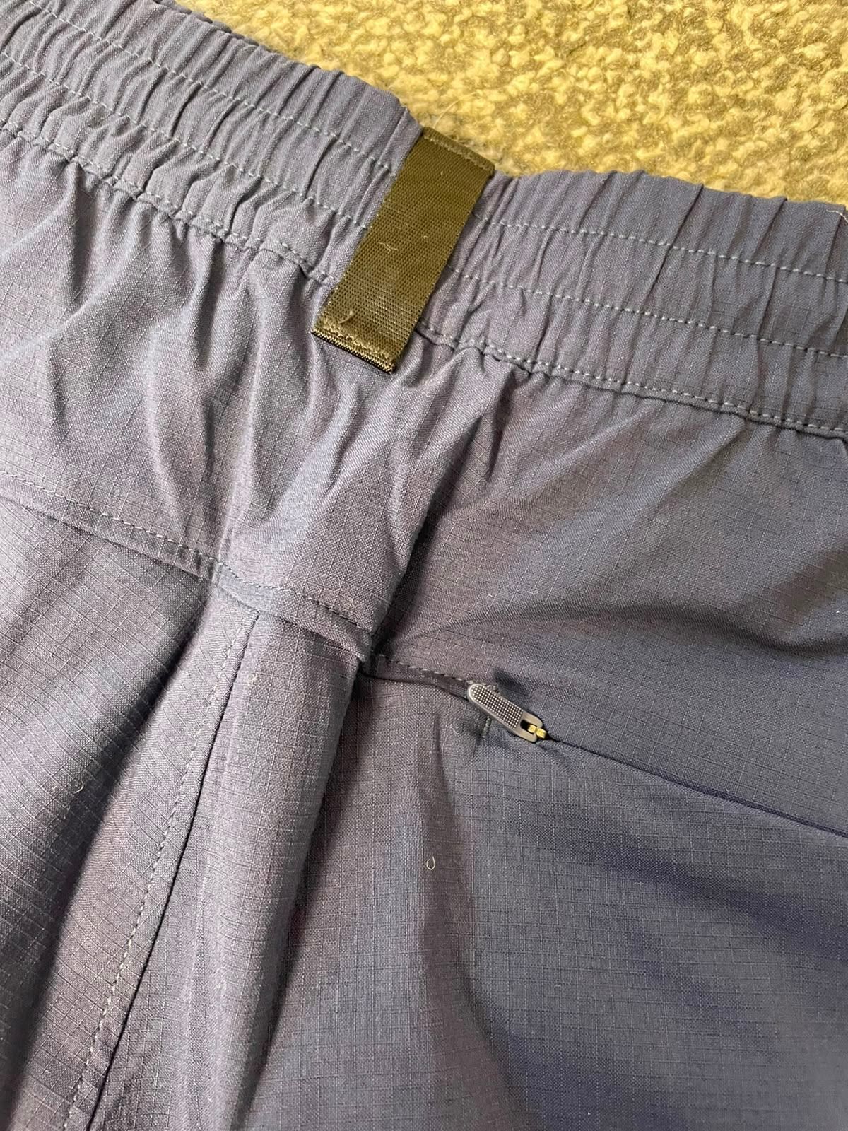 The North Face Men's Navy Casual/Activewear/Hiking Shorts S/Small 30-31 - Navy