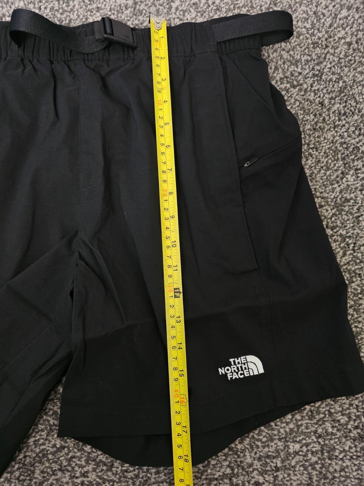 The North Face Black Flash Dry Water Resistant Casual/Walking Shorts - S/30-32
